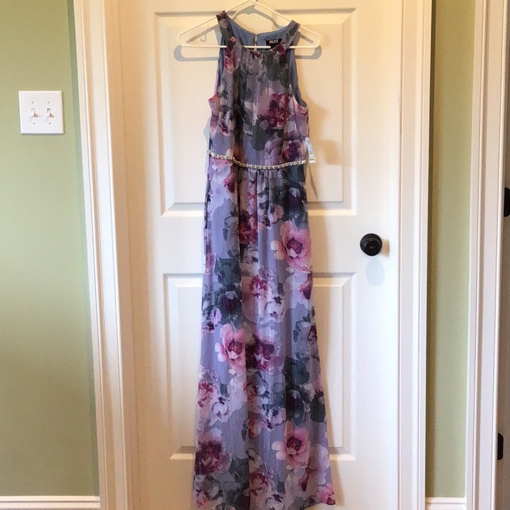 Beautiful maxi dress.